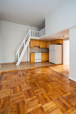 Rented by Keller Williams NYC | media 16