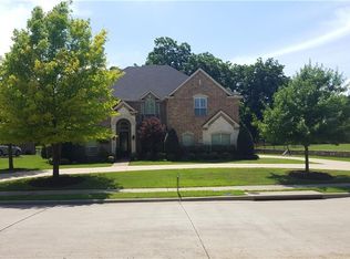 10209 Huffines Dr, Rowlett, TX 75089