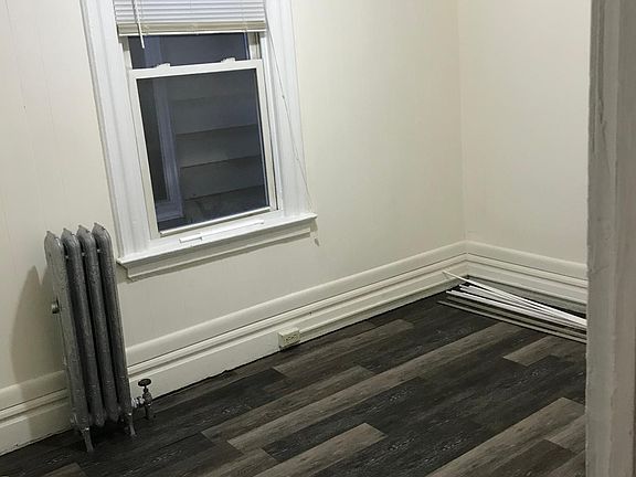 2nd image of 610 Lyons Ave Floor 2