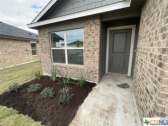 4th image of 1317 Concord Dr