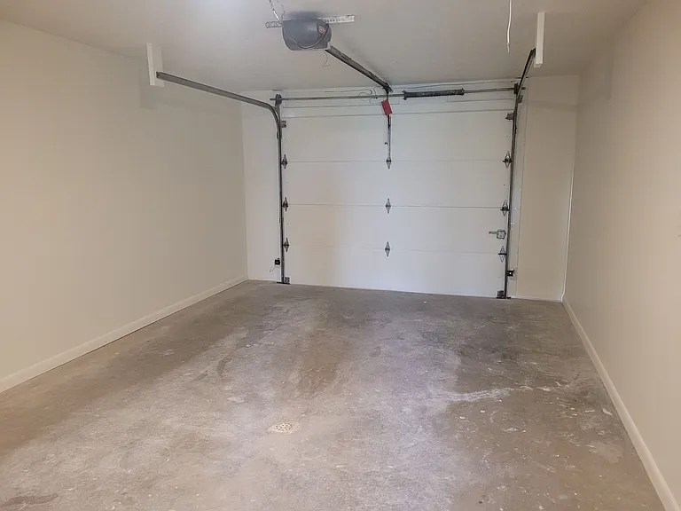100 Sterling Hills Dr — Photo 25