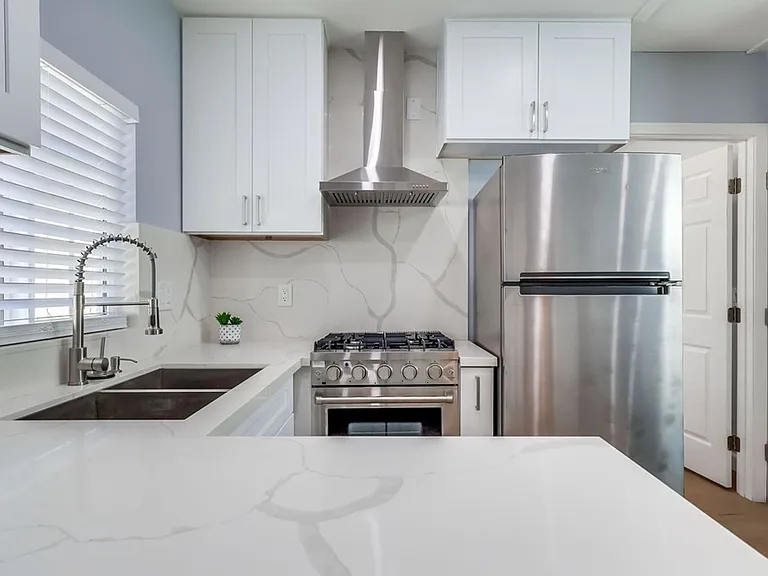 6504 W 84th Pl — Photo 16