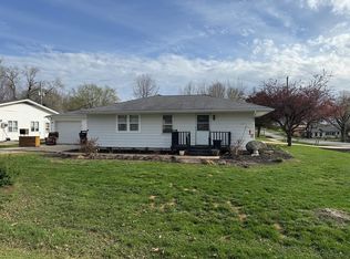 502 S Gex St, La Plata, MO 63549