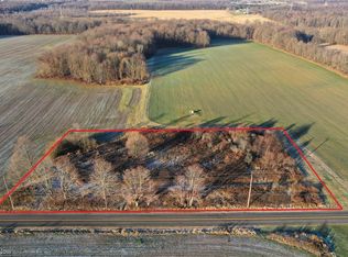 9445 Limeridge Rd, Mantua, OH 44255