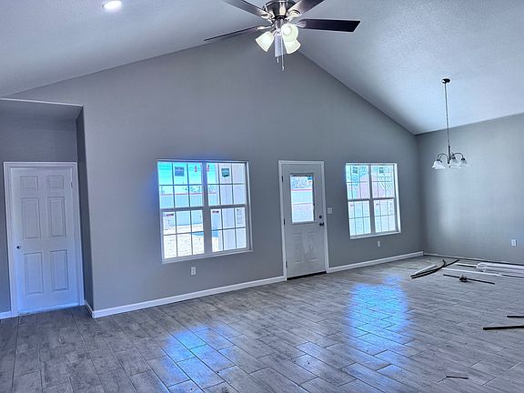 3rd image of 2006 S Park St