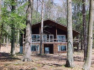 200 Salem Park Ln, Lake Ariel, PA 18436