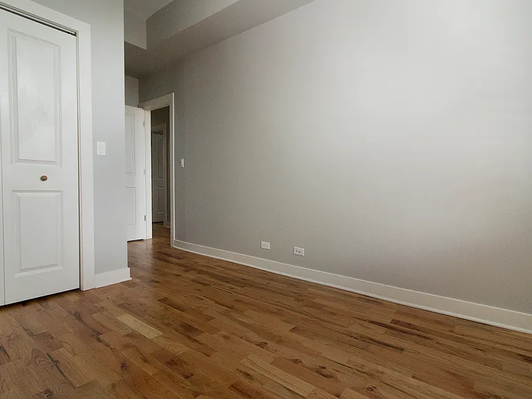 751-53 W Buckingham Pl — Photo 22