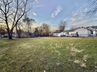 18 South Pearl Street, Janesville, WI 53548