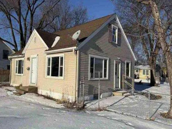 667 E Saint Germain St, Saint Cloud, MN 56304