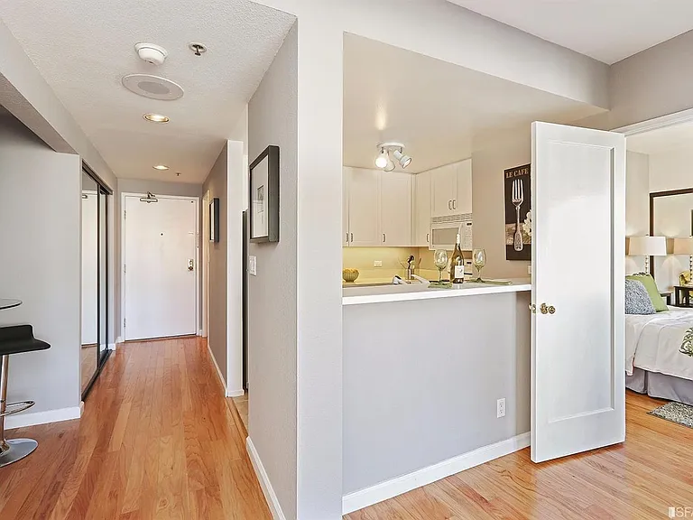 601 Van Ness Ave #731 — Photo 8