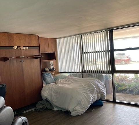 2nd image of 939 Coast Blvd Unit 3E