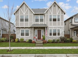 28557 SW Coffee Lake Dr, Wilsonville, OR 97070