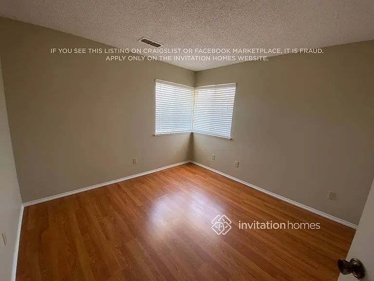 4886 Birkdale Cir — Photo 7