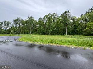 16 Huntsville Ct, Martinsburg, WV