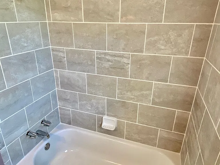 709 E Steed Dr — Photo 9