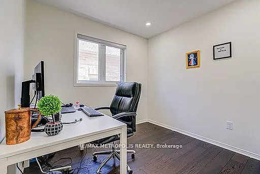 55 Formosa Ave — Photo 16