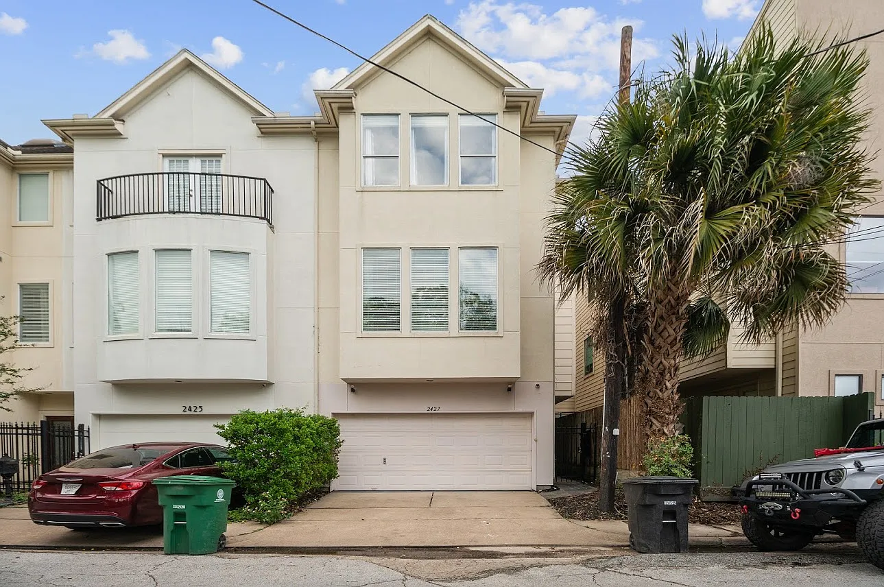3 bed, 2001 sqft, $3,500 — Photo 1