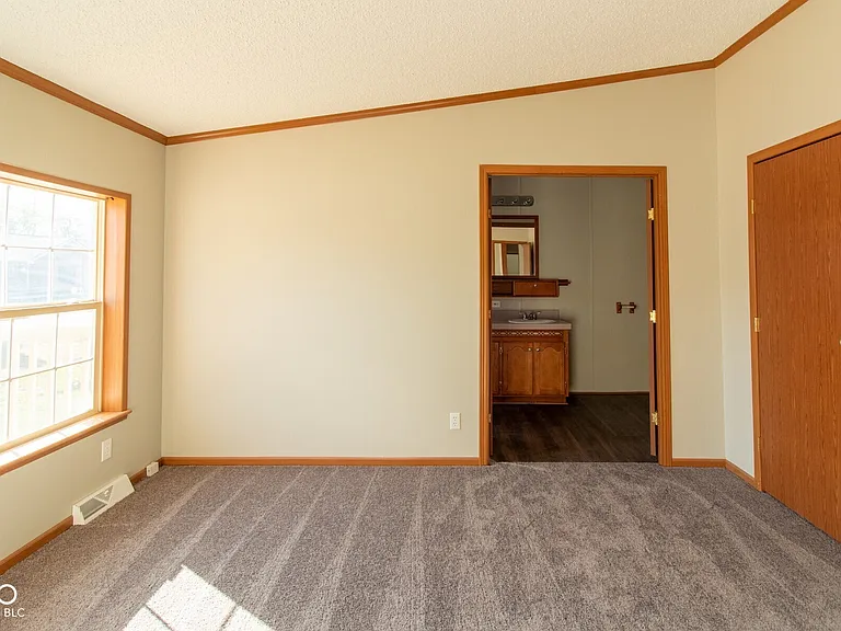 318 N Harrison St — Photo 11