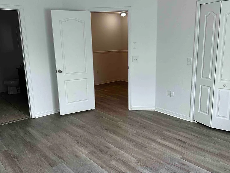 2328 Chatham Place Dr — Photo 8