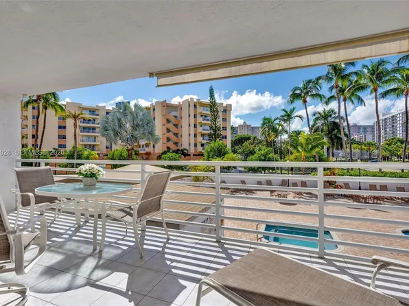17801 N Bay Rd APT 210, Sunny Isles Beach, FL 33160