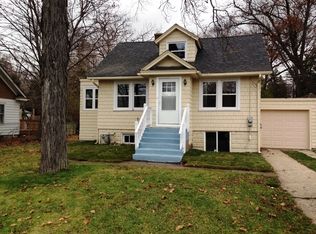 836 Bode Rd, Elgin, IL 60120