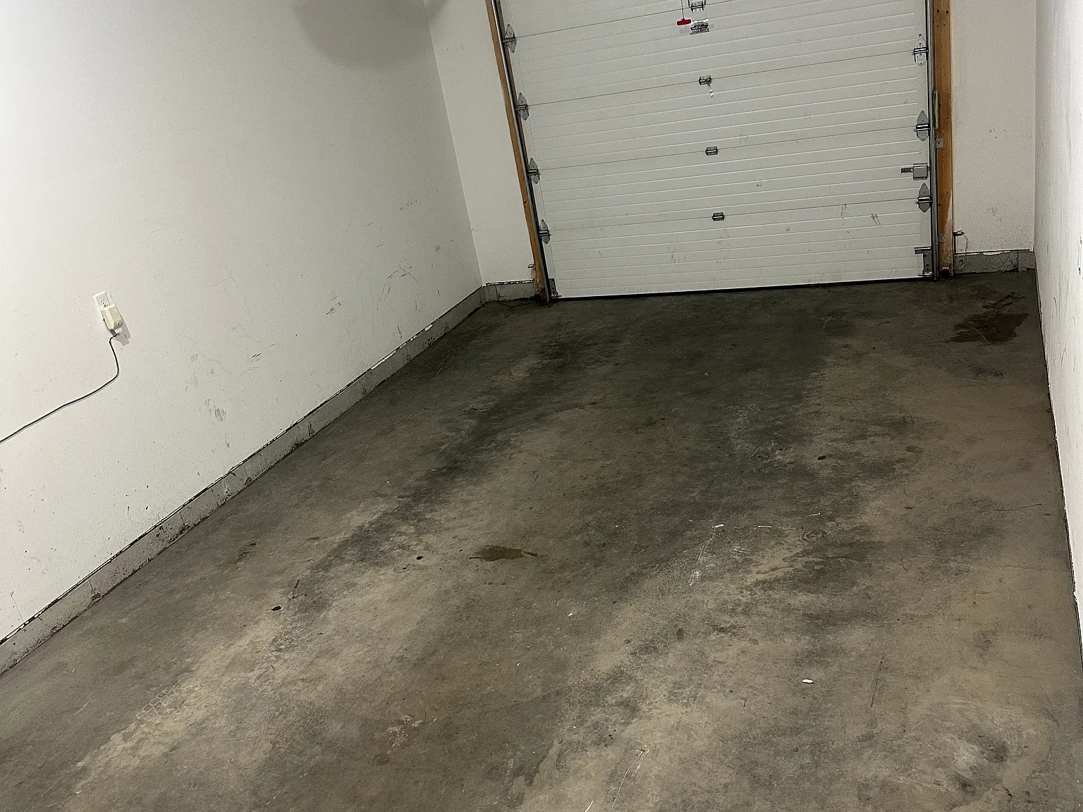 3 bed, 1130 sqft, $2,200 — Photo 4