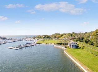 14 Shore Rd, Bellport, NY 11713