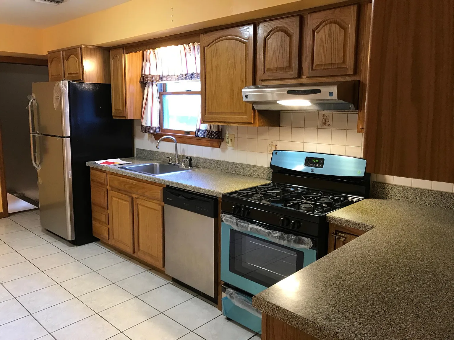 227 Cleveland Ave — Photo 2