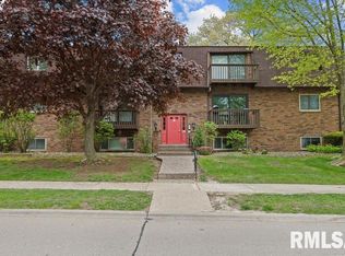 3124 4th St APT 4, Moline, IL 61265