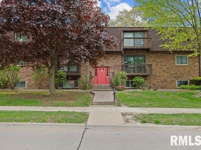 3124 4th St APT 4, Moline, IL, 61265