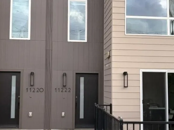 11222 W Victory Blvd #2, North Hollywood, CA 91606