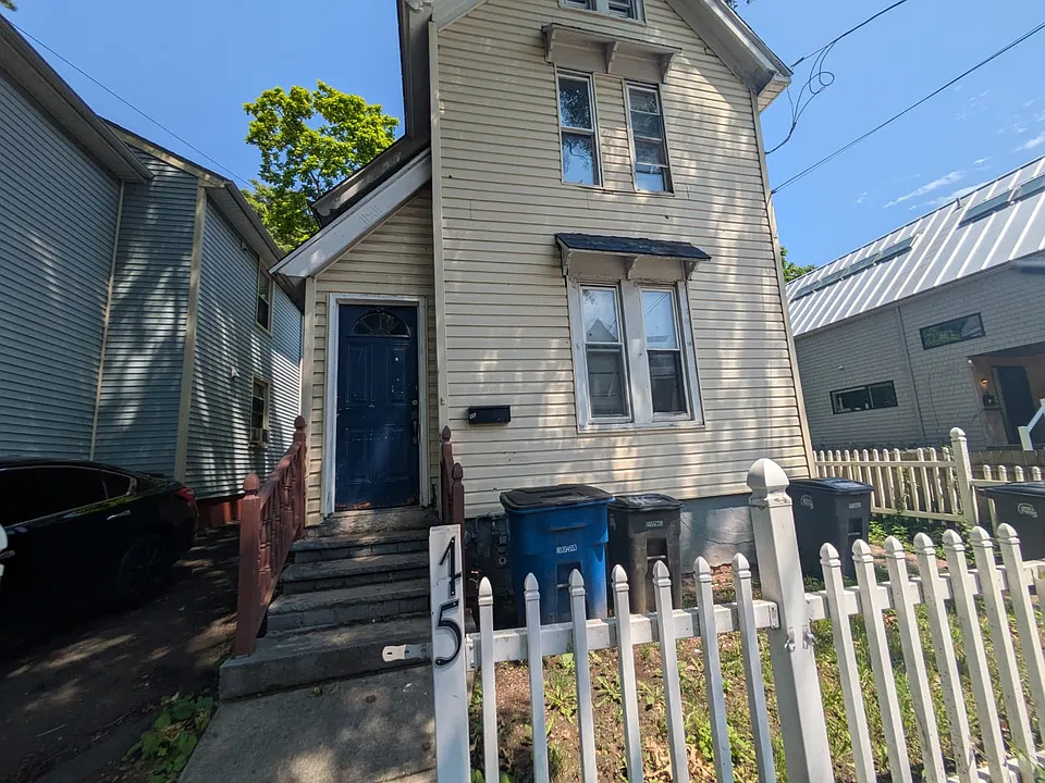 45 Button St