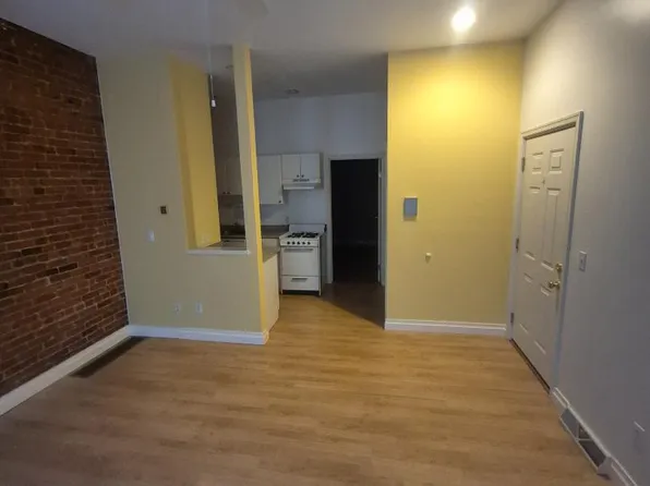 160 Park St, Buffalo, NY 14201