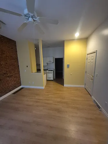 160 Park St Photo 1
