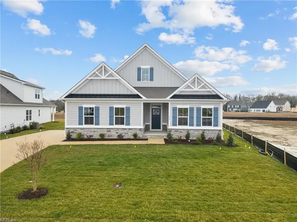 2031 Mainsail Dr, Carrollton, VA 23314