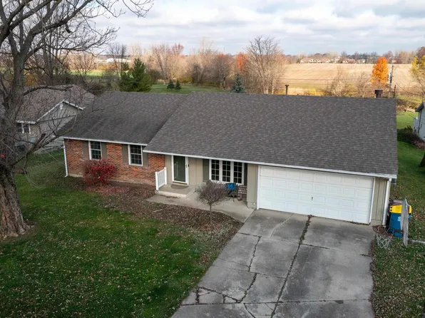 321 Hillcrest Rd, Bluffton, IN 46714