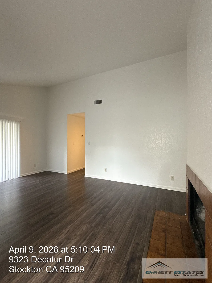Building Photo - 9323 Decatur Dr