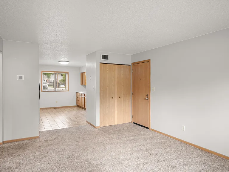 807 17th Ave S #1 — Photo 8