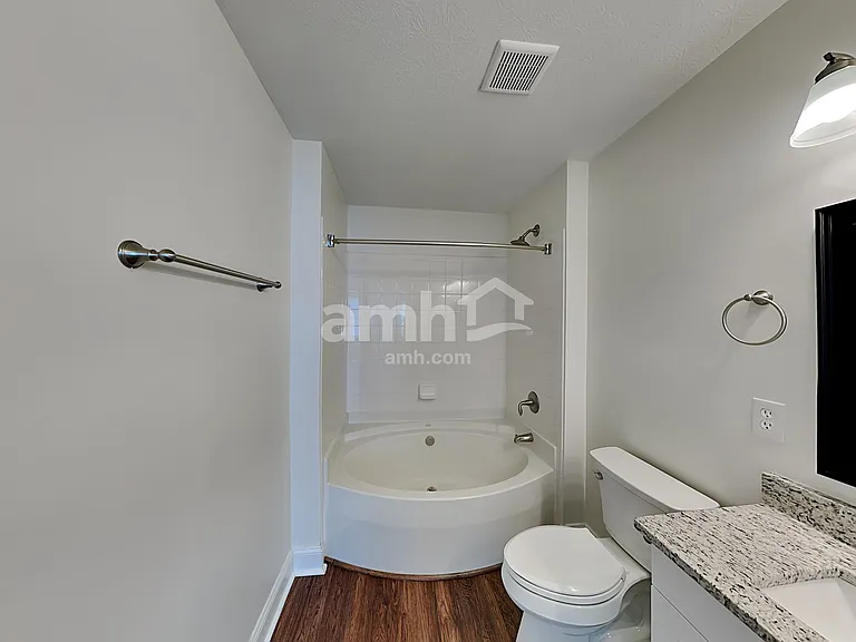 836 Orwell St — Photo 13