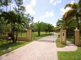 4620 1st Ave NW, Naples, FL 34119