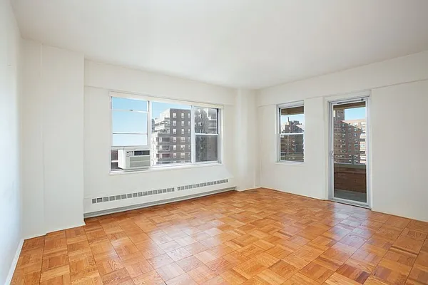 Sold by Stribling | media 11