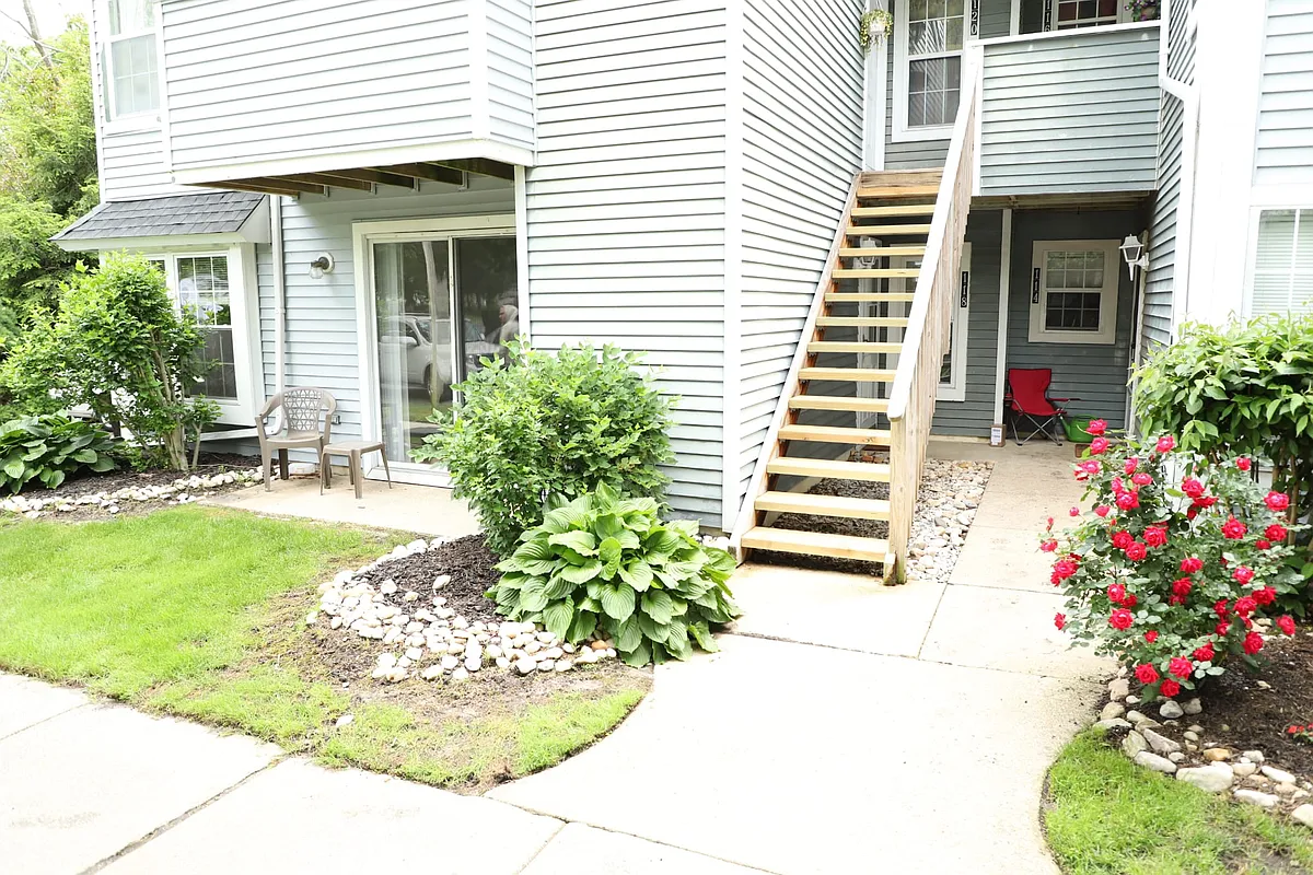 Building Photo - 118 Meadow Ridge Rd #2