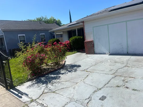 2271 E Church St, Stockton, CA 95205