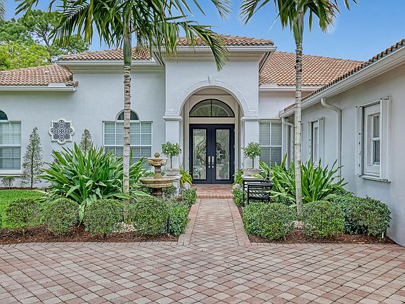 3rd image of 7807 Ironhorse Boulevard