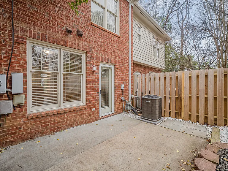 2743 Dilworth Heights Ln — Photo 12