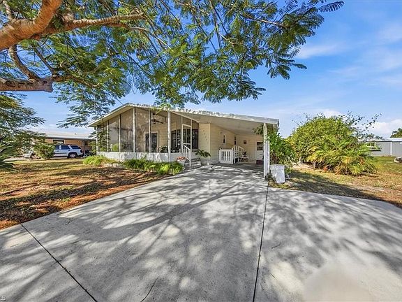 2nd image of 26257 Queen Mary LN