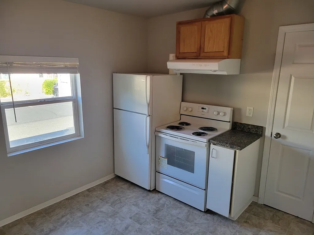1 bed, $995 — Photo 2