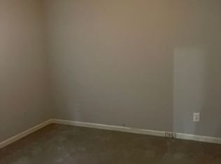 645 Overlook Ct, Jonesboro, GA