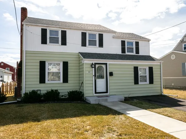 182 North Pl, Corning, NY 14830