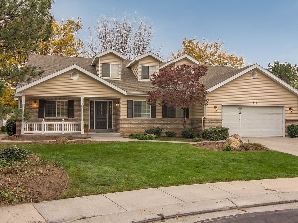 1st image of 1115 W River Crest Cir